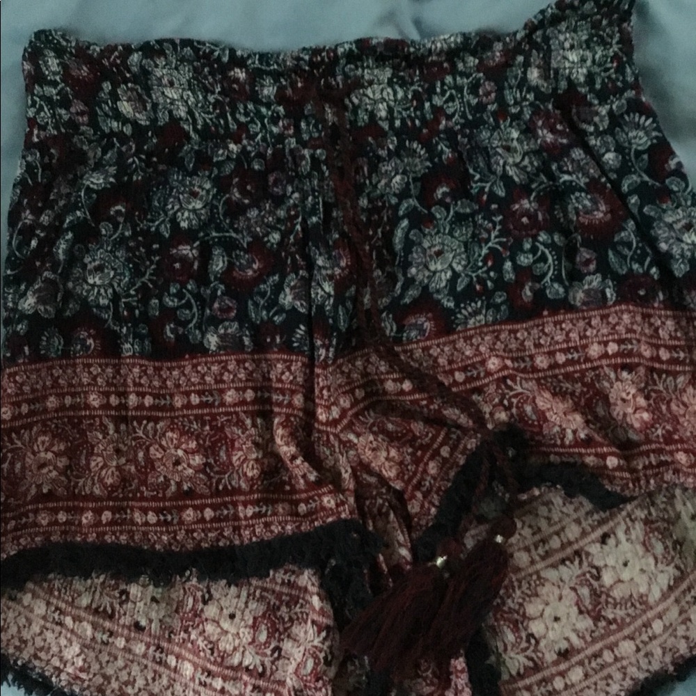 Shorts - Picture 2 of 3